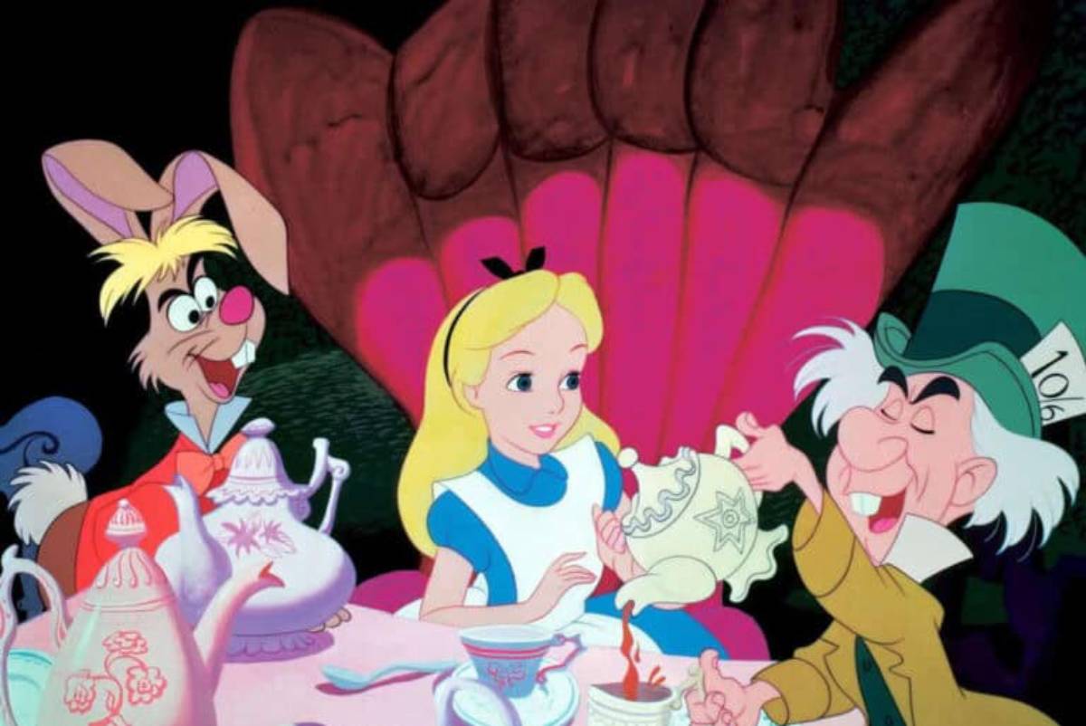 The Power of Compliments: Lessons from Alice in Wonderland